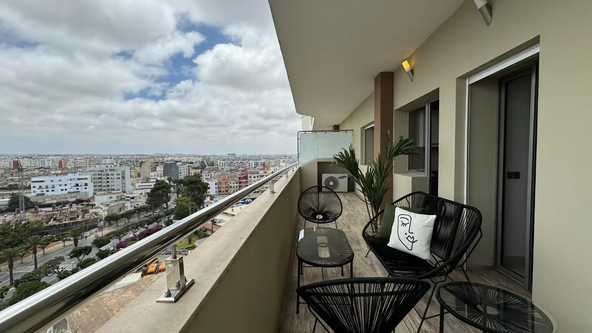 Penthouse View 2Br Terrace - Appartali Luxury Platform Casablanca 0*,  Maroko